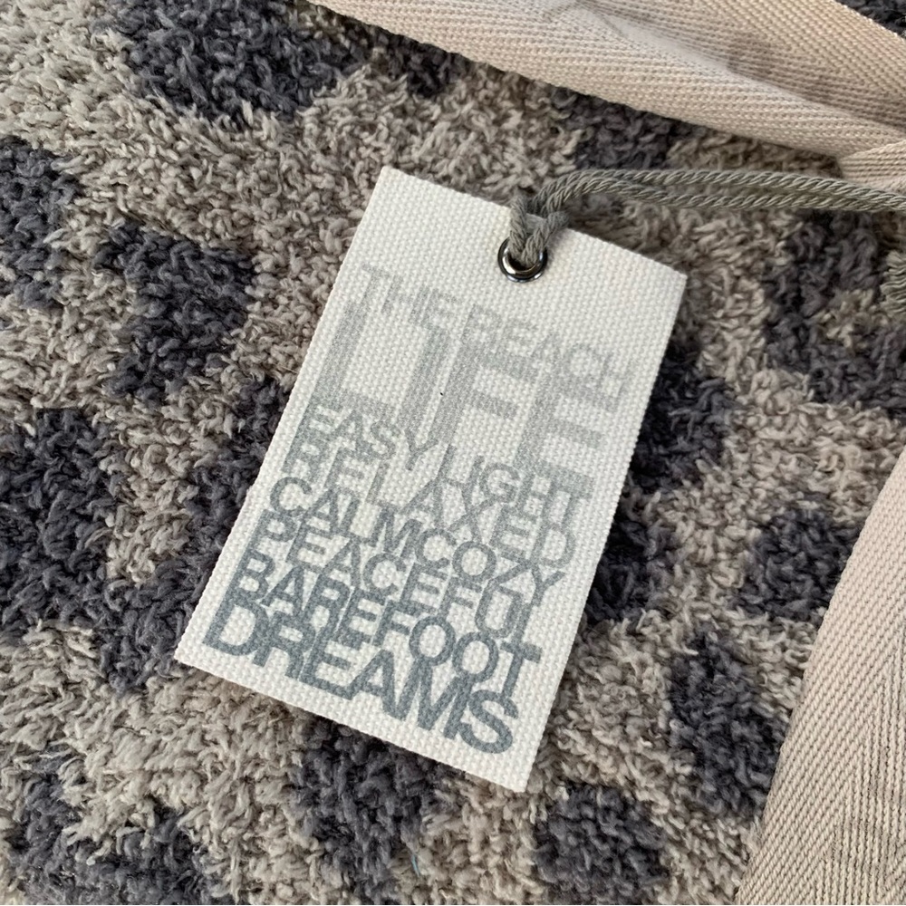 Barefoot Dreams Cozychic Barefoot In The Wild Throw In Linen Warm Gray NWT - Picture 9 of 10